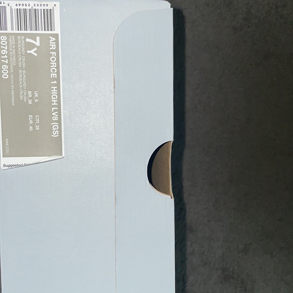 I am selling Nike high top burgundy 1’s - Picture 6 of 6